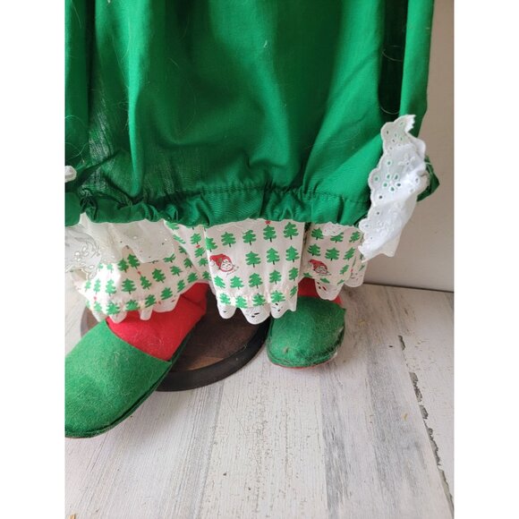 Large annalee Mrs Claus vintage Xmas home decor unique plush - Picture 6 of 16